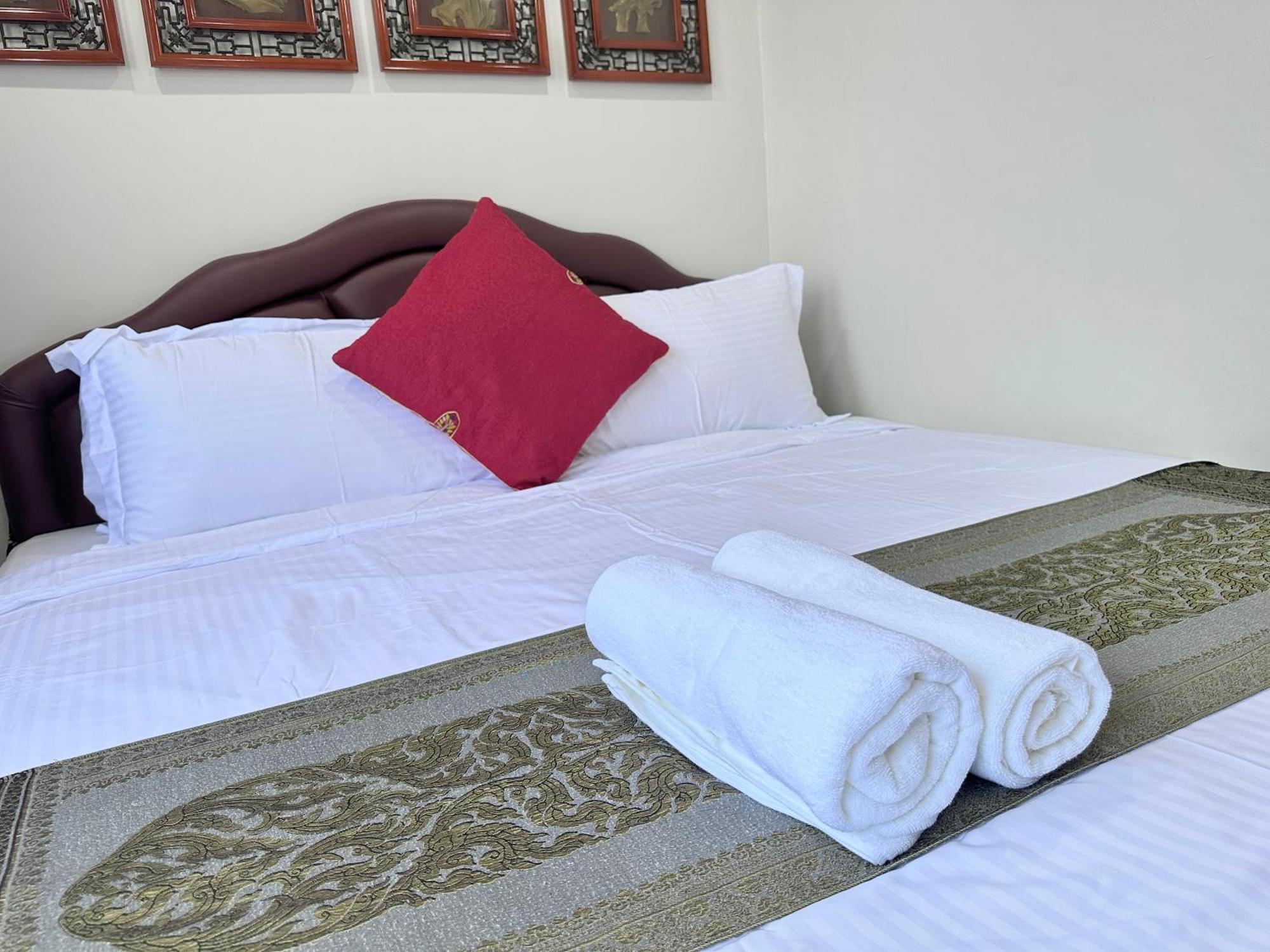 Longzhu Guesthouse Bangkok Buitenkant foto
