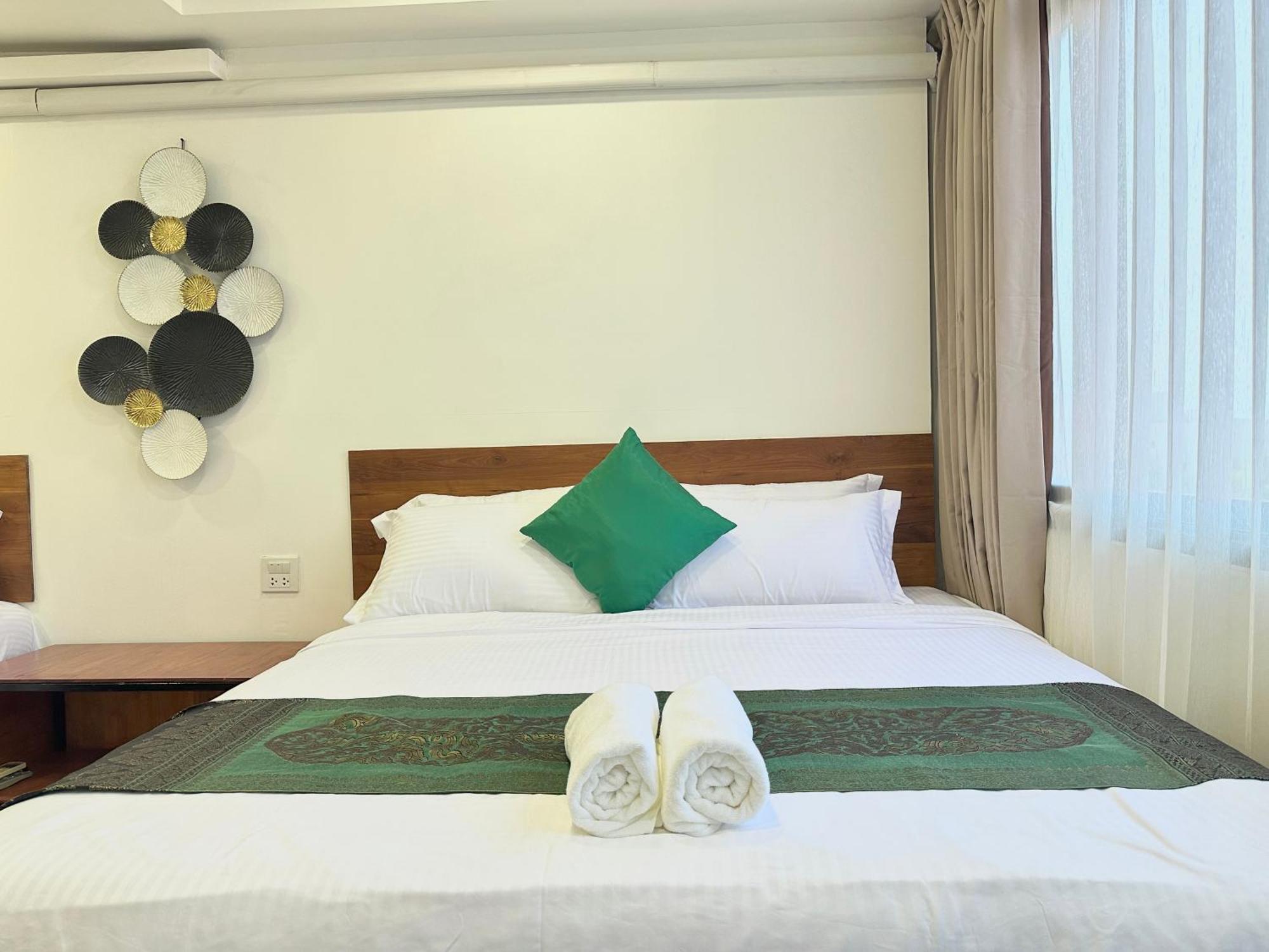 Longzhu Guesthouse Bangkok Buitenkant foto