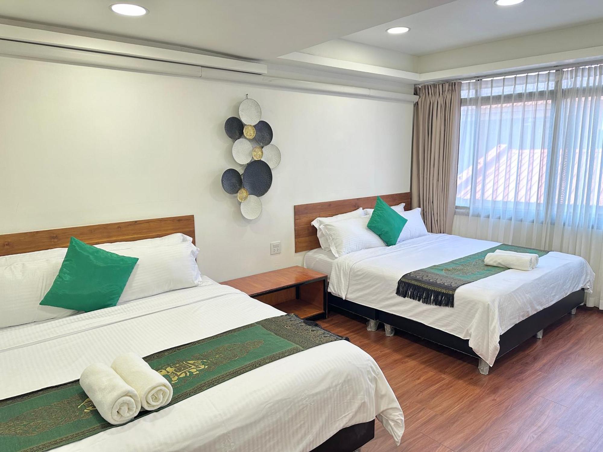 Longzhu Guesthouse Bangkok Buitenkant foto