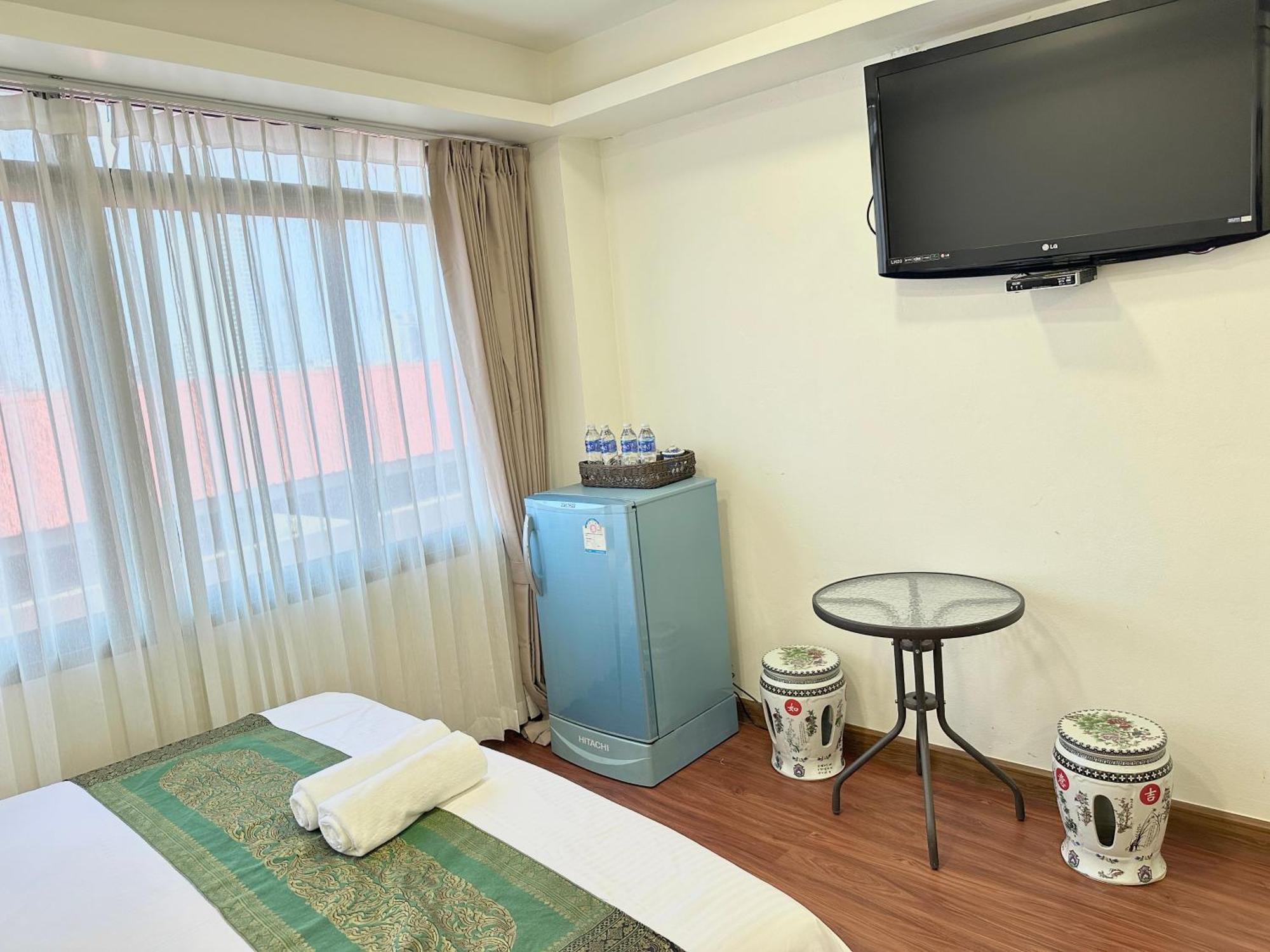Longzhu Guesthouse Bangkok Buitenkant foto