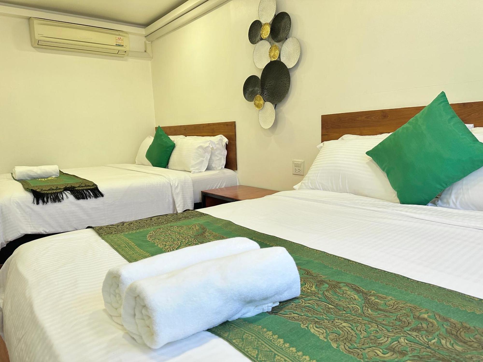 Longzhu Guesthouse Bangkok Buitenkant foto