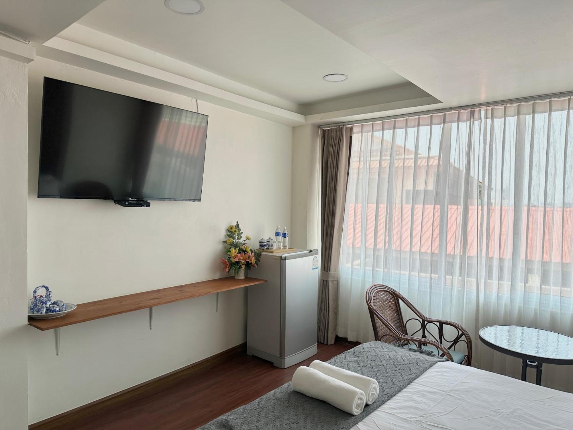 Longzhu Guesthouse Bangkok Buitenkant foto